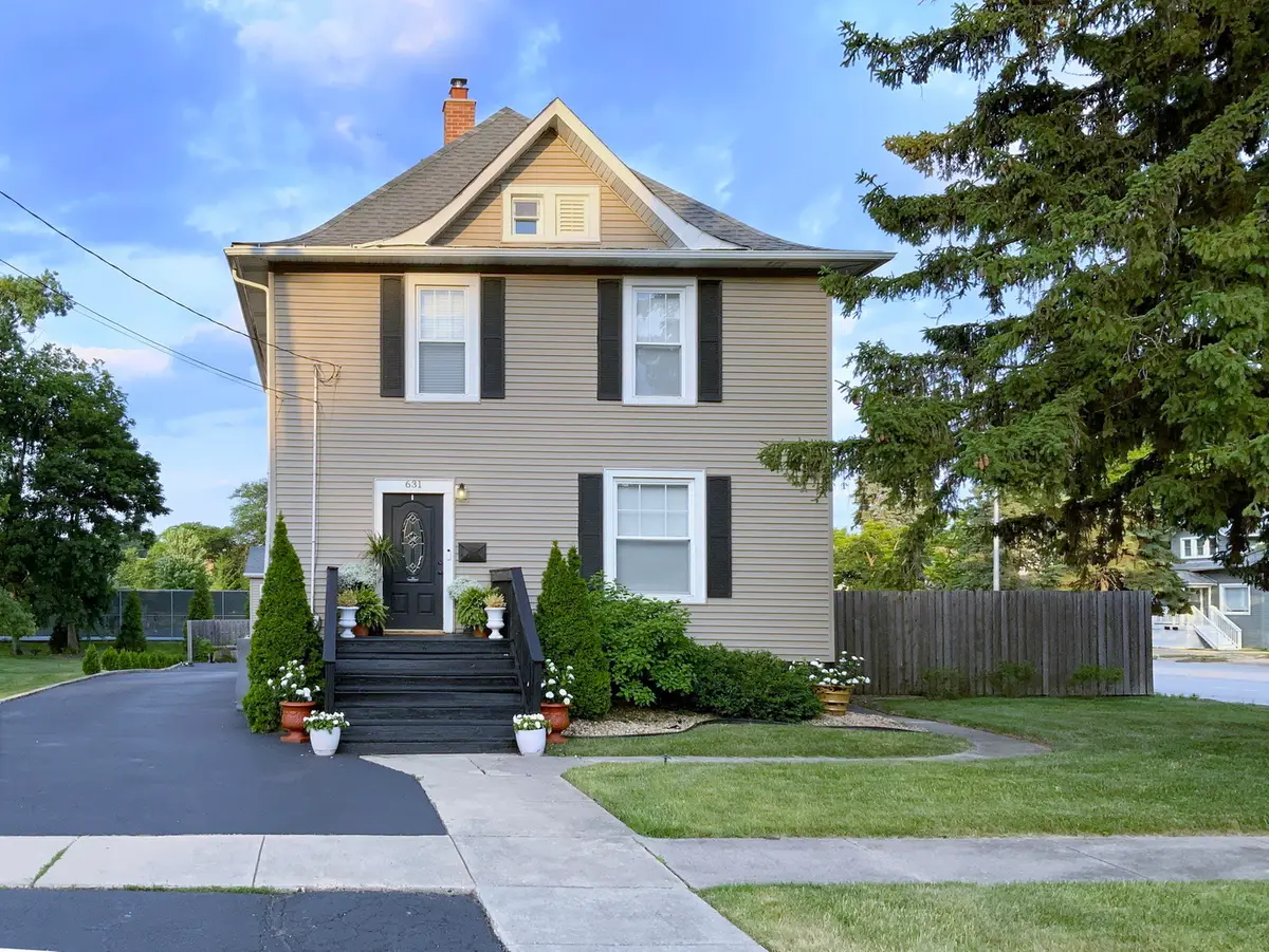 631 S Hale Street, Wheaton, IL 60187 - #1