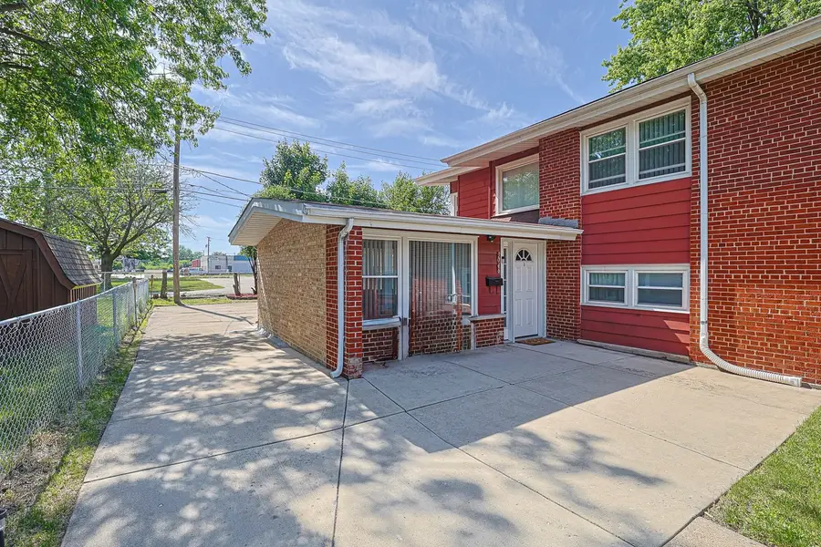 3046 S 24th Avenue, Broadview, IL 60155 - #2