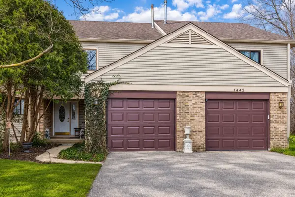 1440 Waukegan Road, Deerfield, IL 60015