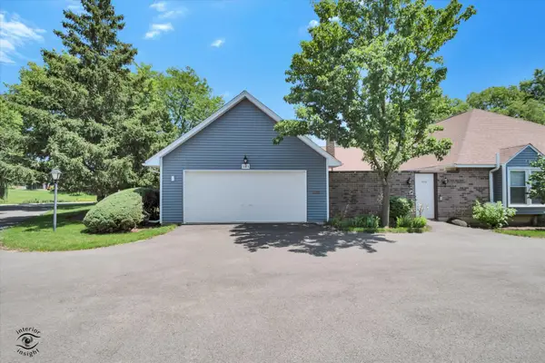 1020 Dartmouth Drive, Wheaton, IL 60189