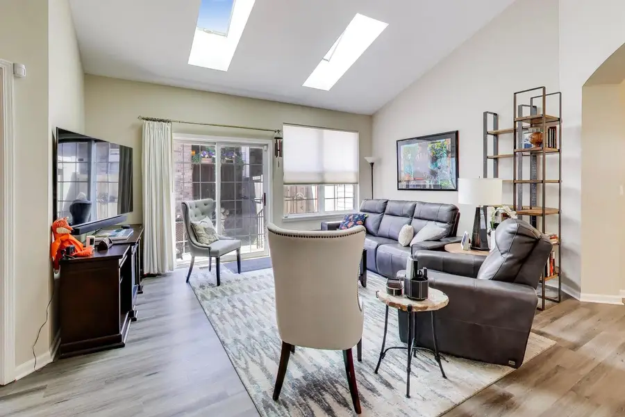 1701 Astor Avenue, Oakbrook Terrace, IL 60181 - #3