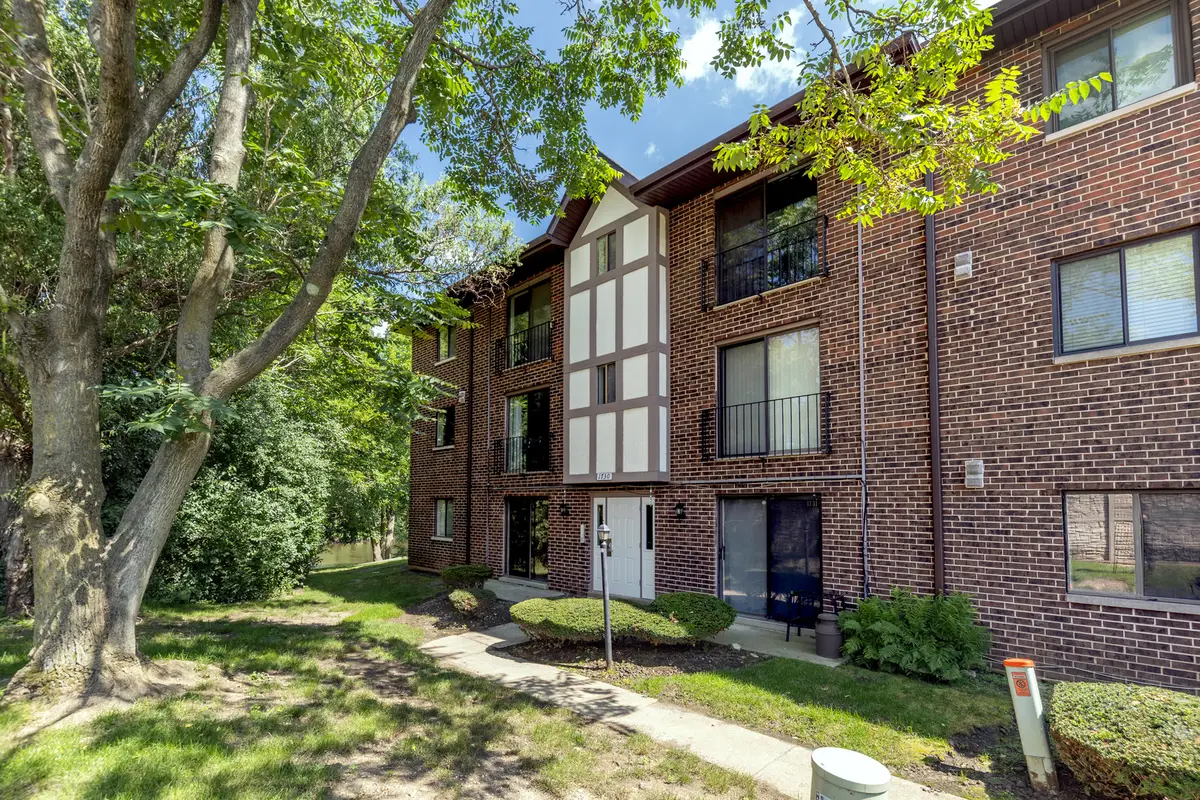 1736 S Washington Street #G33, Naperville, IL 60565 - #1