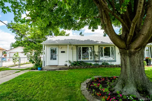 4234 W 90th Place, Hometown, IL 60456