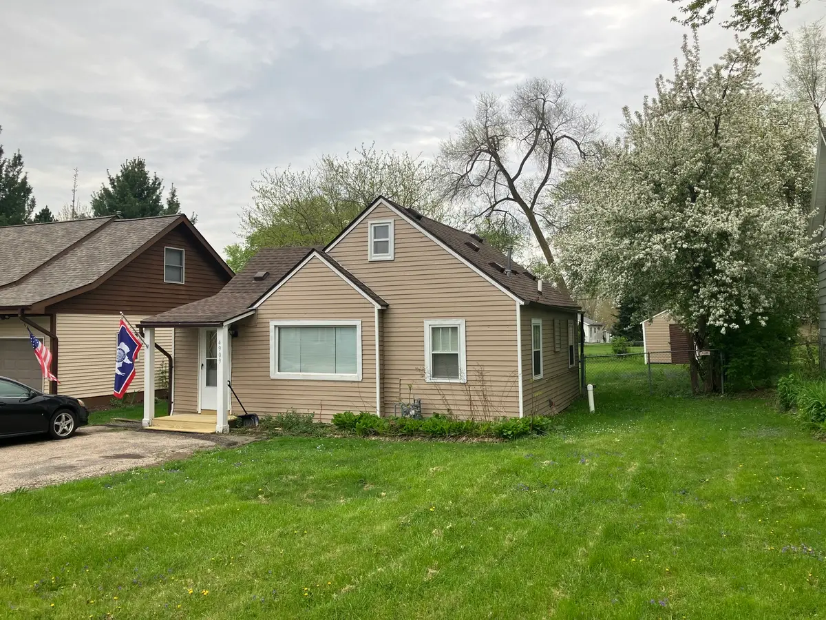 Address Withheld By Seller, McCullom Lake, IL 60050 - #1