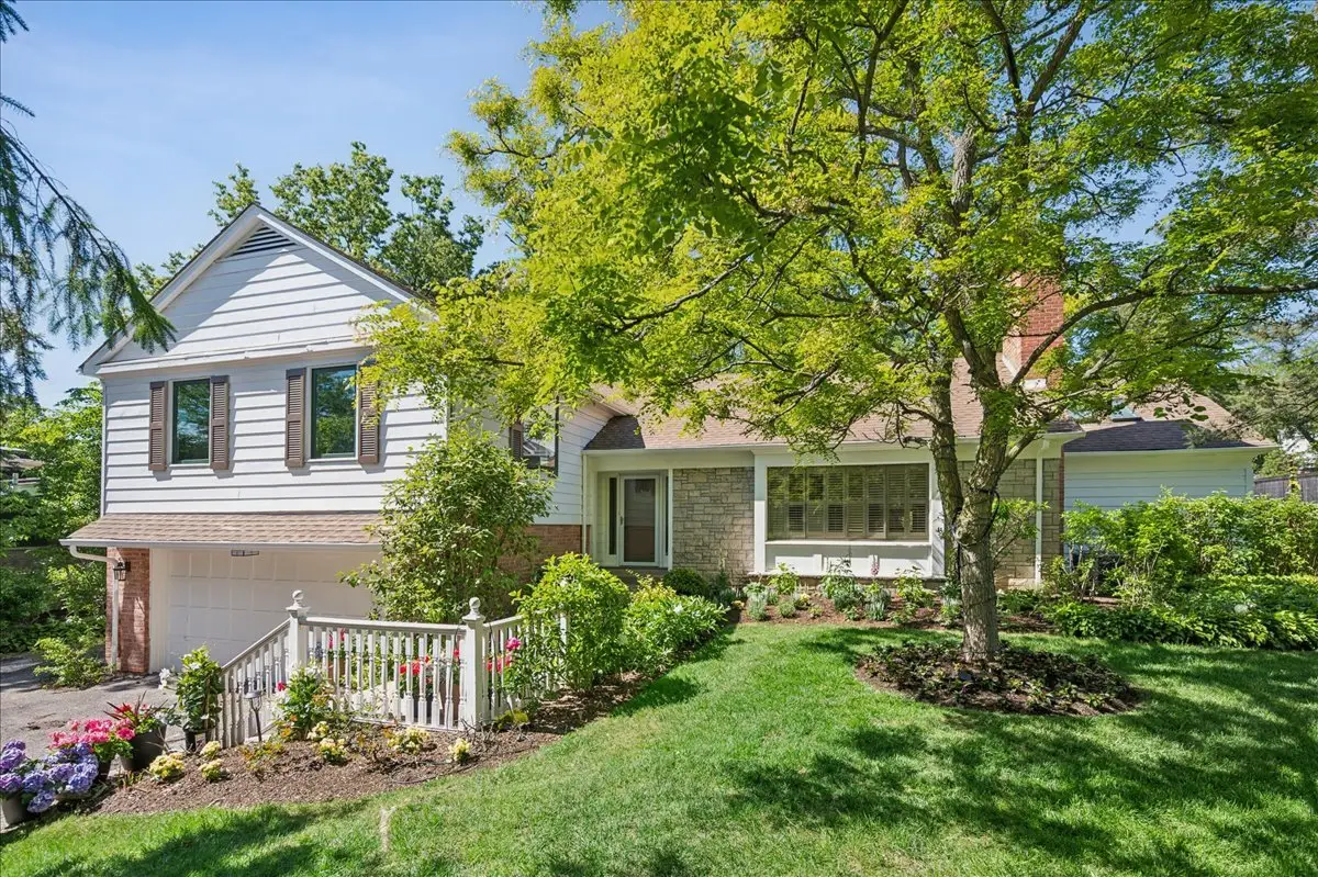 541 Dundee Road, Glencoe, IL 60022 - #1