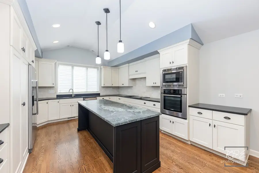 1126 Kings Point Court, Naperville, IL 60563 - #2