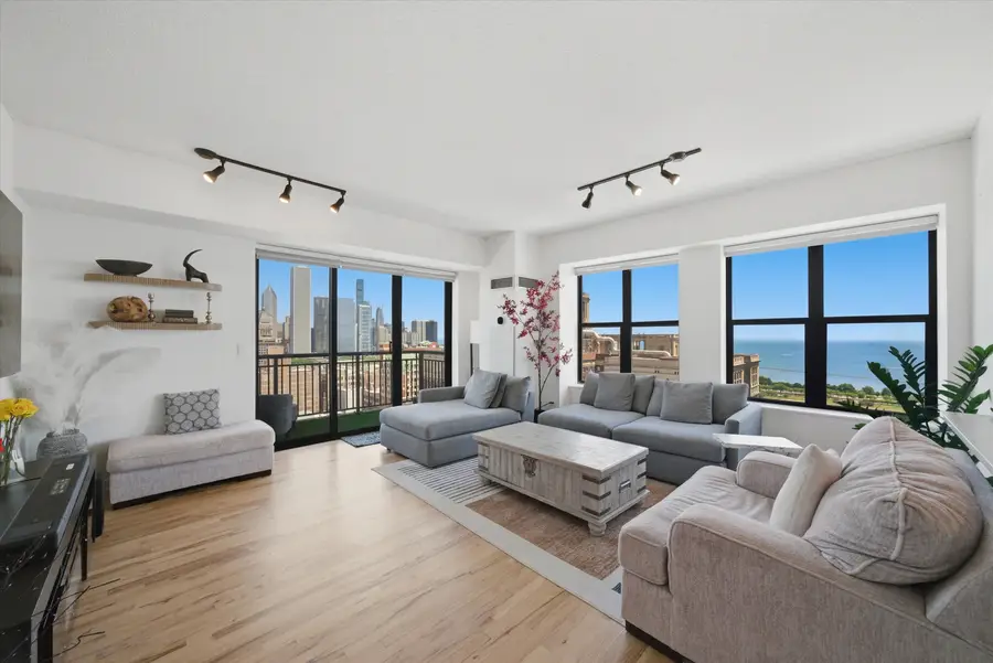 41 E 8th Street #2901, Chicago, IL 60605 - #2