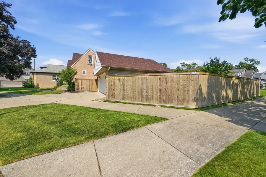 6653 N Oketo Avenue, Chicago, IL 60631 - #3