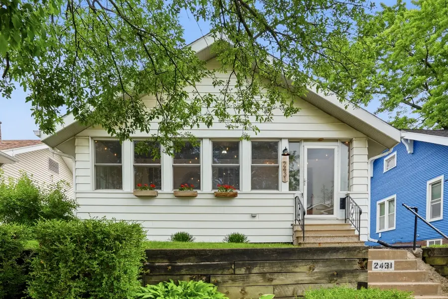 2431 14th Avenue, Moline, IL 61265 - #2