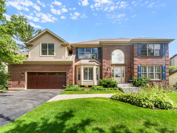 6437 Greene Road, Woodridge, IL 60517