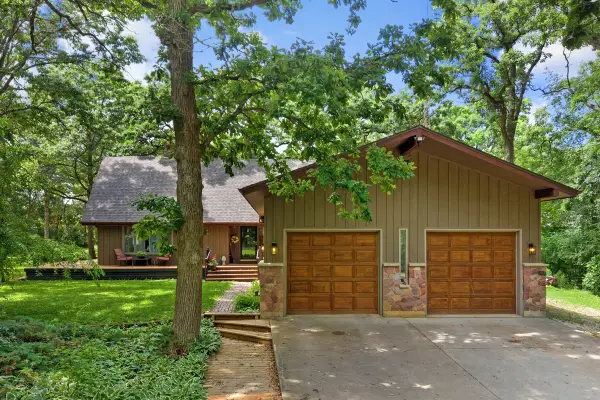 46W206 Felsmith Road, Hampshire, IL 60140