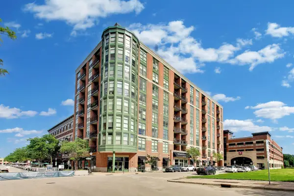 1 S Highland Avenue #704, Arlington Heights, IL 60005