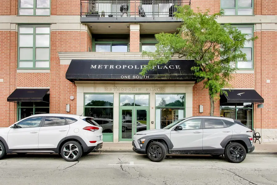 1 S Highland Avenue #704, Arlington Heights, IL 60005 - #2