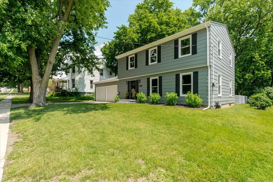 704 S Fell Avenue, Normal, IL 61761 - #2