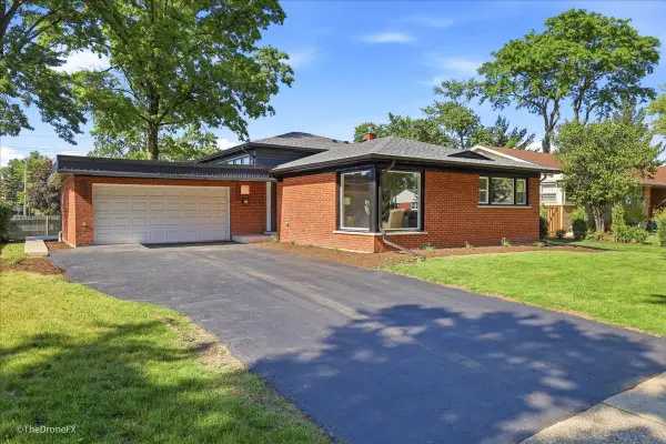 188 W Kathleen Drive, Park Ridge, IL 60068