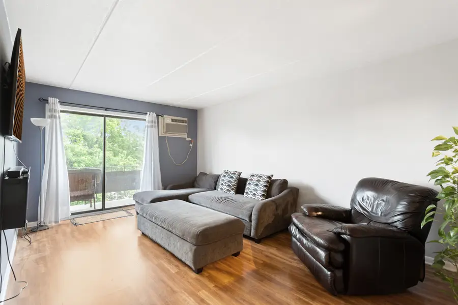 850 Des Plaines Avenue #504, Forest Park, IL 60130 - #2