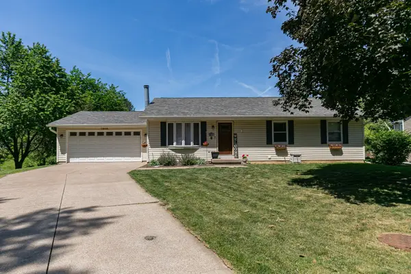 1608 W 4th Street, Coal Valley, IL 61240