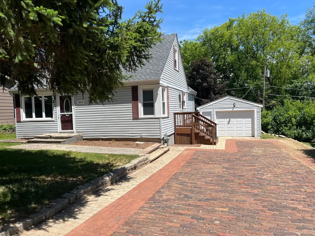 6314 Hillcrest Road, Cary, IL 60013 - #1