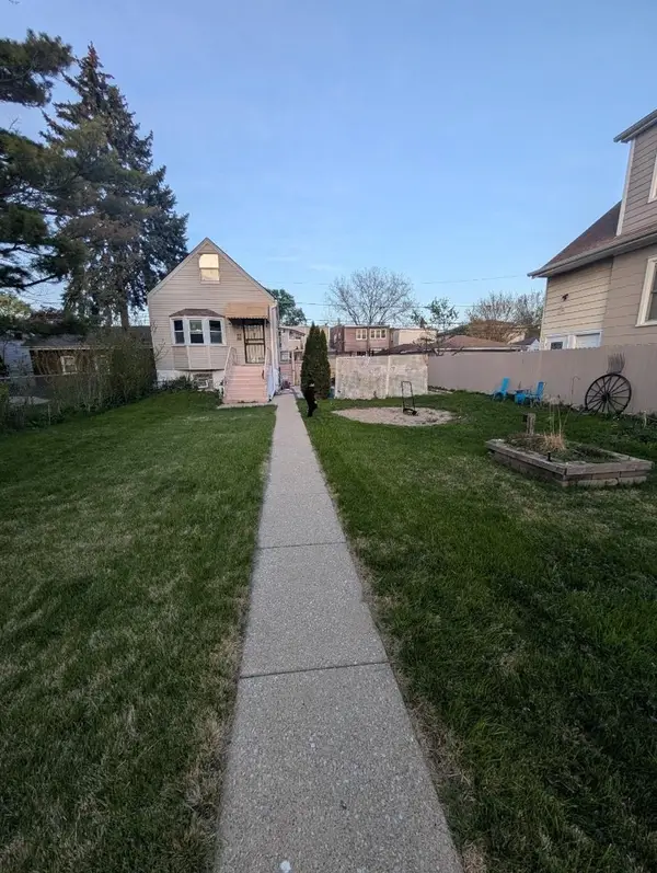 1333 Harvey Avenue, Berwyn, IL 60402