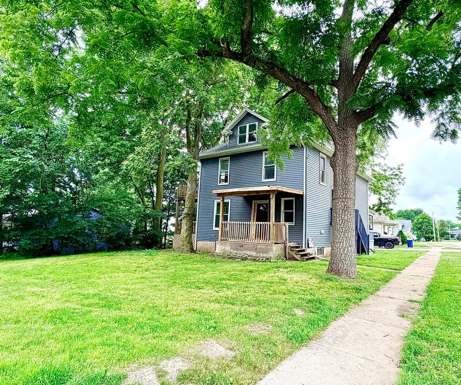 452 21st Street, Bettendorf, IA 52722 - #2