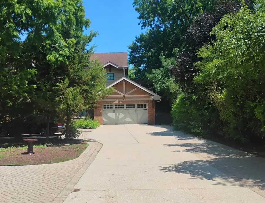 827 S Arlington Heights Road, Arlington Heights, IL 60005 - #2