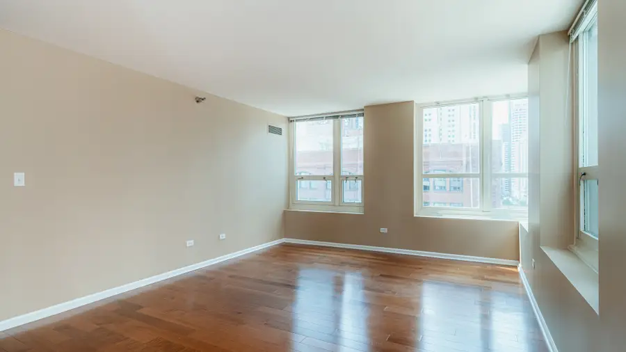 345 N La Salle Drive #908, Chicago, IL 60654 - #3