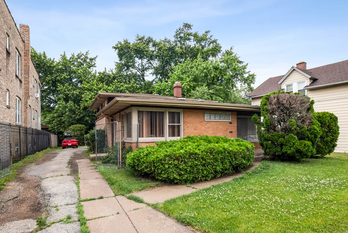 11600 S Hale Avenue, Chicago, IL 60643 - #1