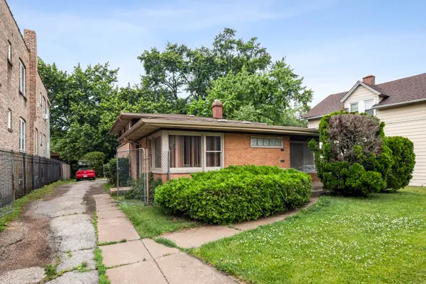 11600 S Hale Avenue, Chicago, IL 60643