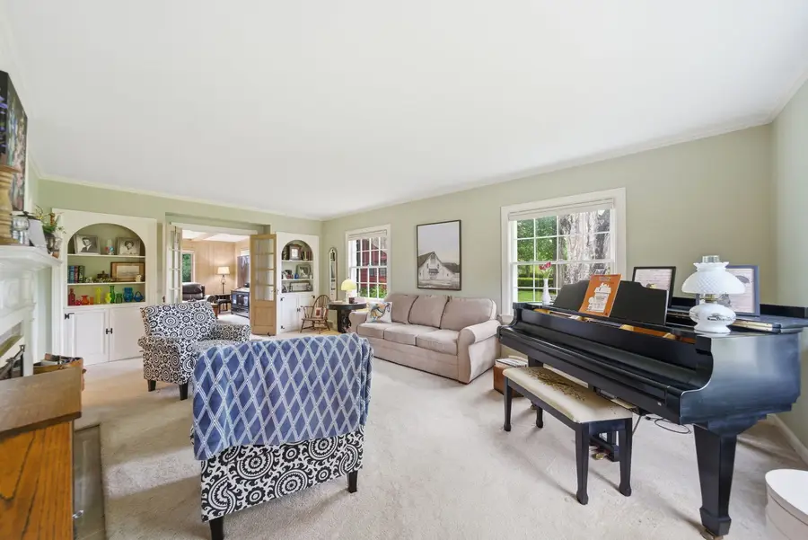 415 N Worth Avenue, Elgin, IL 60123 - #3