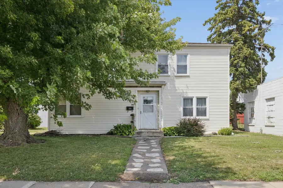 406 11th Street, De Witt, IA 52742 - #3