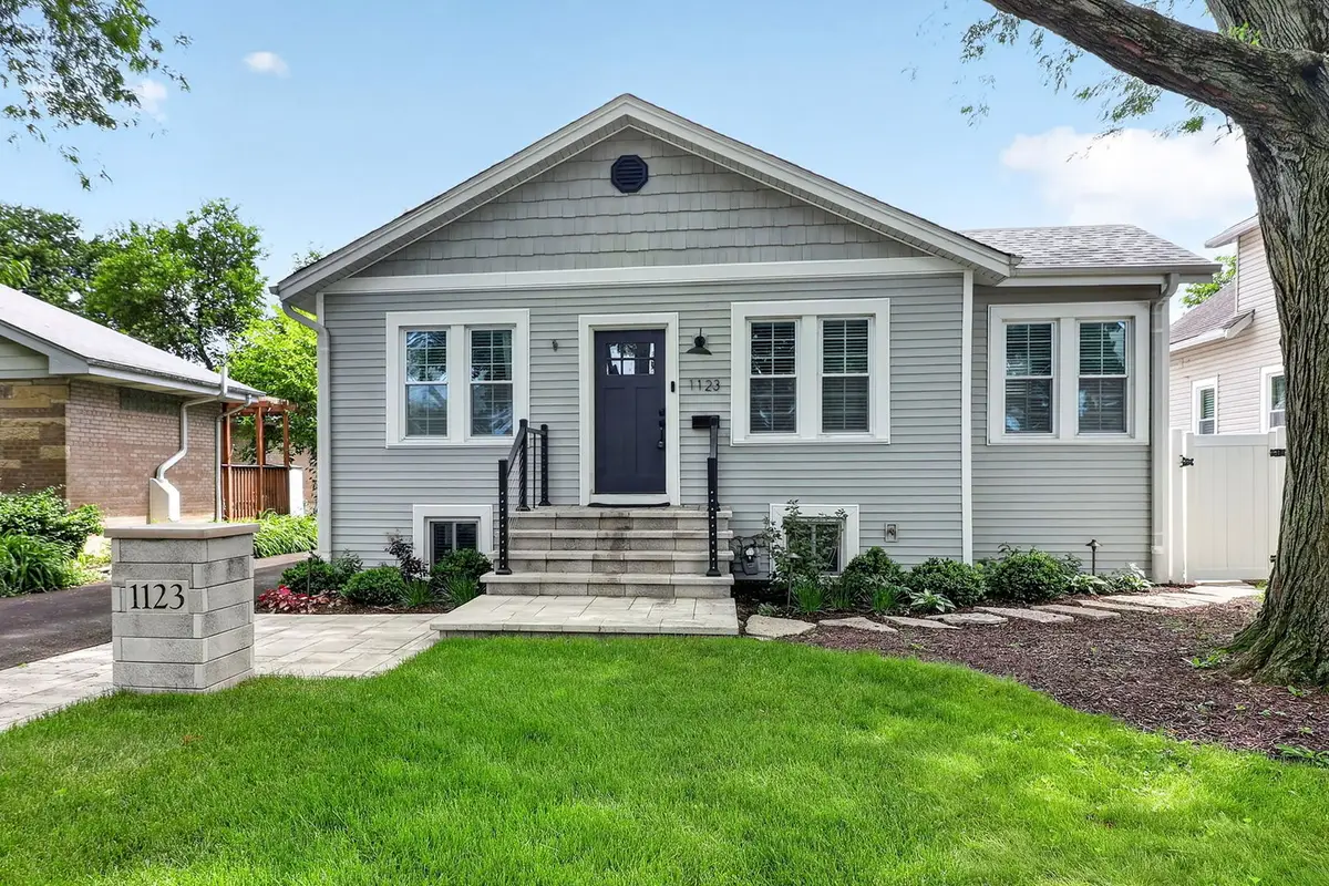 1123 Santa Rosa Avenue, Wheaton, IL 60187 - #1