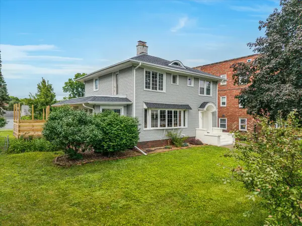 732 River Drive, Bettendorf, IA 52722