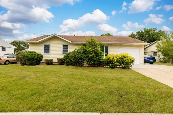 523 Belmont Drive, Romeoville, IL 60446