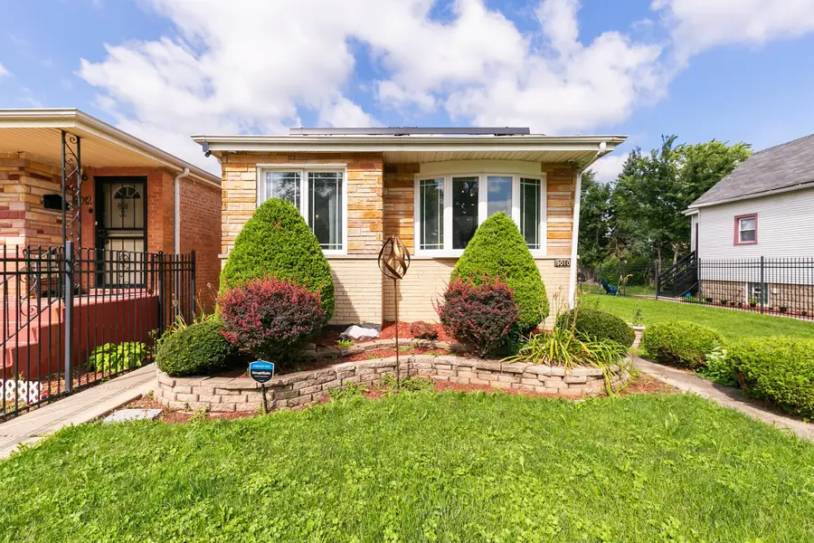 9010 S Parnell Avenue, Chicago, IL 60620 - #2