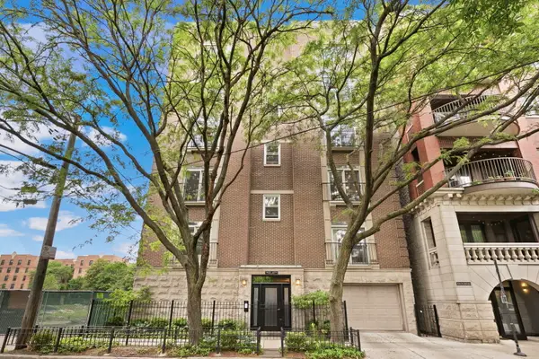 1422 N Orleans Street #3S, Chicago, IL 60610