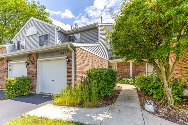 447 Canterbury Drive #447-12E, Carol Stream, IL 60188