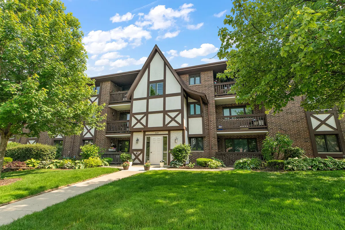 8425 W 95th Street #27, Hickory Hills, IL 60457 - #1