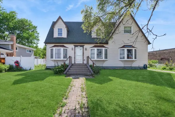 8233 Austin Avenue, Morton Grove, IL 60053