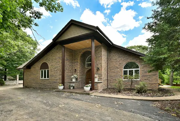 8951 W 99th Street, Palos Hills, IL 60465