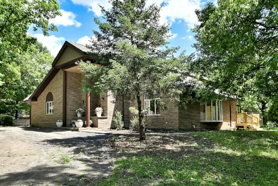 8951 W 99th Street, Palos Hills, IL 60465 - #3