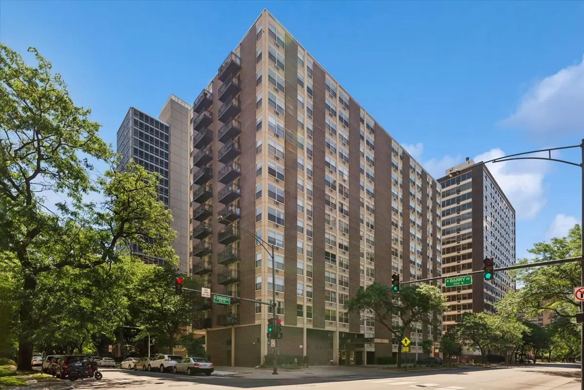 3033 N Sheridan Road #601, Chicago, IL 60657 - #1
