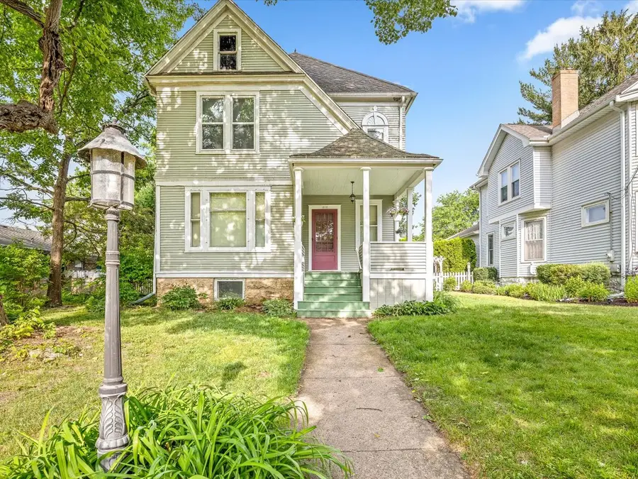 1810 Oxford Street, Rockford, IL 61103 - #3