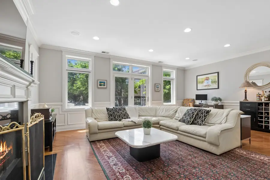 1330 W Diversey Parkway #2E, Chicago, IL 60614 - #3