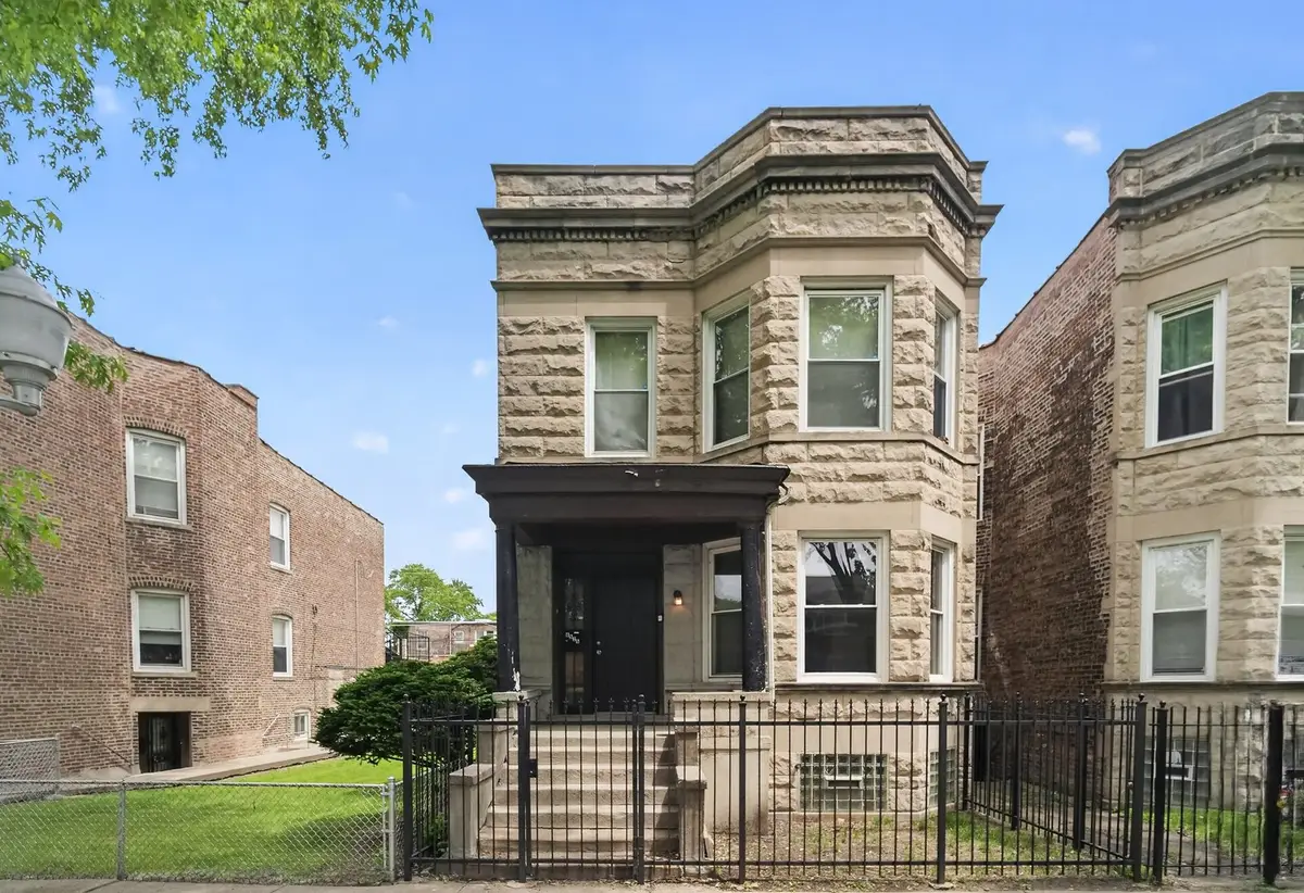 6525 S Vernon Avenue, Chicago, IL 60637 - #1