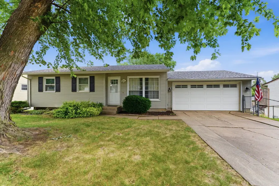 3108 Maplecrest Road, Bettendorf, IA 52722 - #2