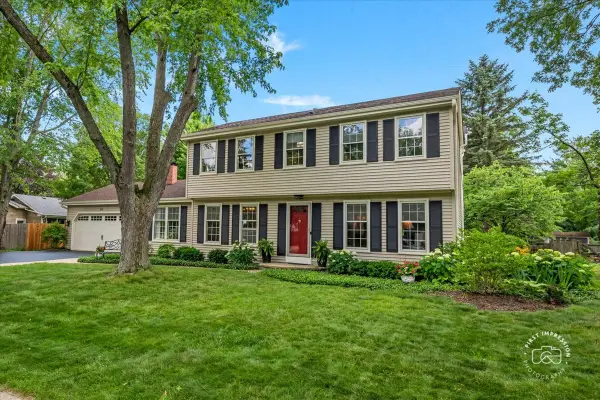 916 Britta Lane, Batavia, IL 60510