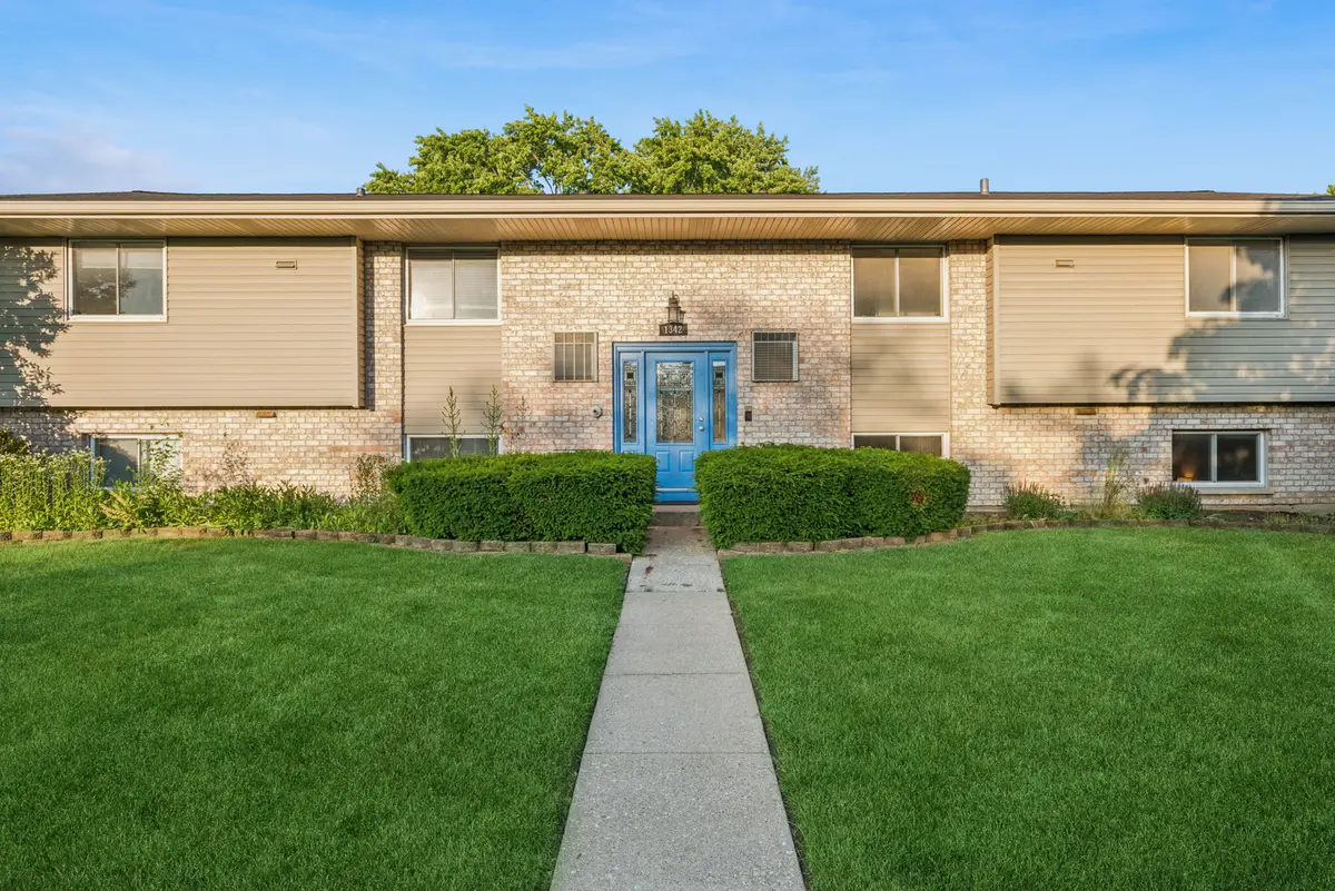 1342 S. 14th Street #B1, Saint Charles, IL 60174 - #1