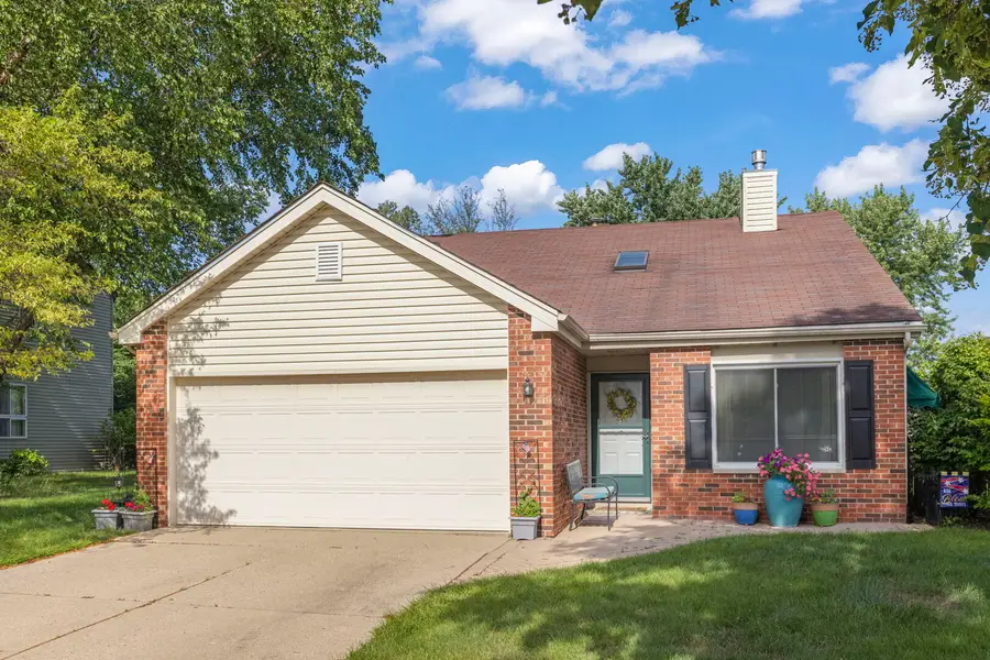 2S111 Waltham Court, Warrenville, IL 60555 - #3