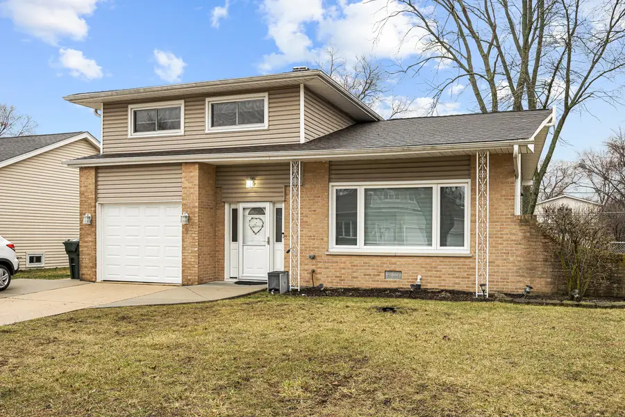 1811 Azalea Lane, Mount Prospect, IL 60056 - #2