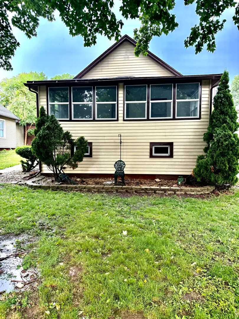 406 E Saint Paul Street, Spring Valley, IL 61362 - #2